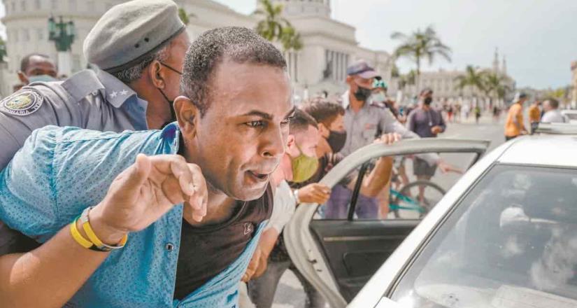 Biden sanciona a la Policía Nacional de Cuba