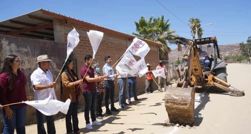 Invierte Gobierno de Ensenada 3.2 mdp en obra de  pavimentación en Delegación Francisco Zarco