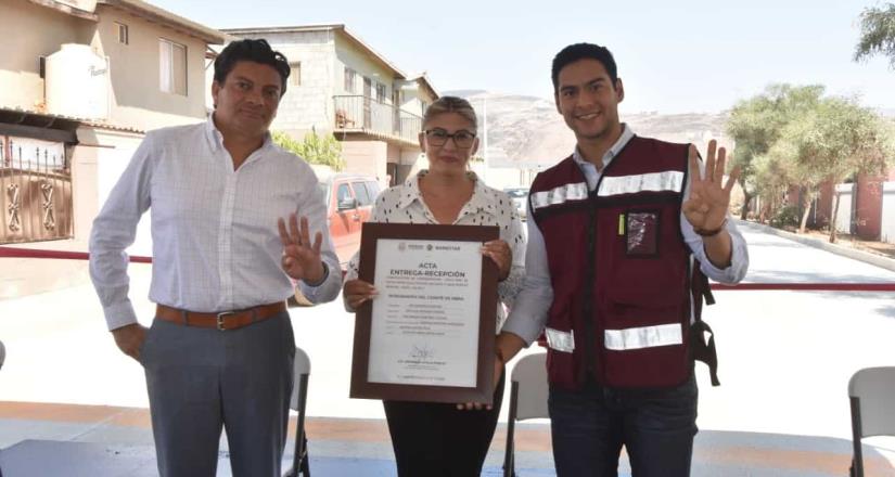 Inaugura Gobierno de Ensenada obra de pavimentación en Villas del Real II