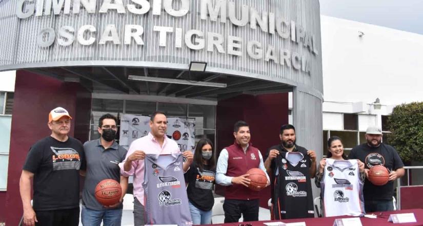 En debut de Lobos 2021, presenta Armando Ayala obras de rehabilitación del gimnasio Óscar “Tigre” García