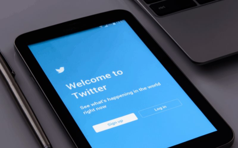 Usuarios reportan caída de Twitter
