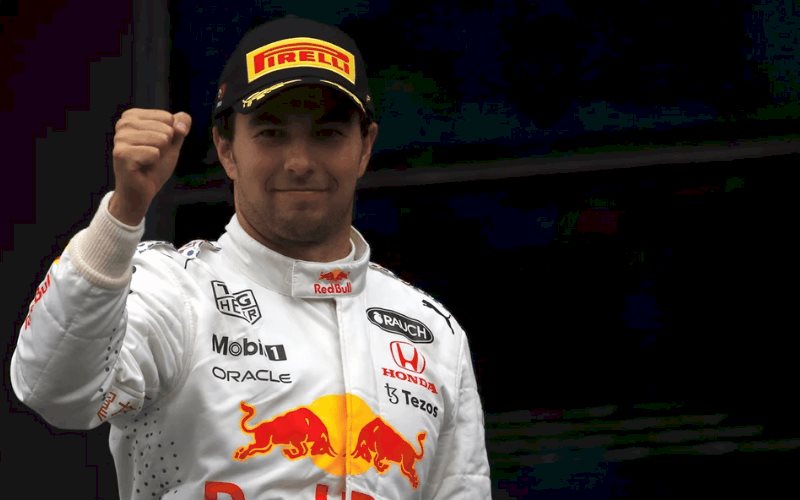 Jefe de Red Bull elogia a Checo Pérez tras subir al podio