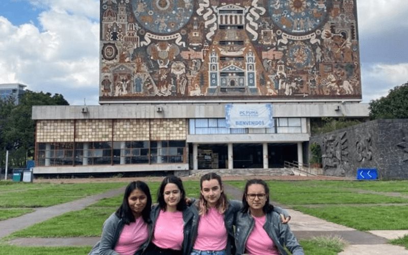 Niñas de México ganan medallas en olimpiada de matemáticas