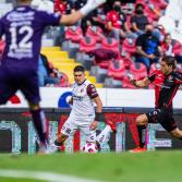 Xolos muerde al atlas en el Jalisco.