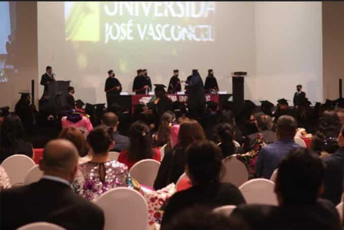 Históricamente más de 500 estudiantes se gradúan del Sistema Universitario José Vasconcelo