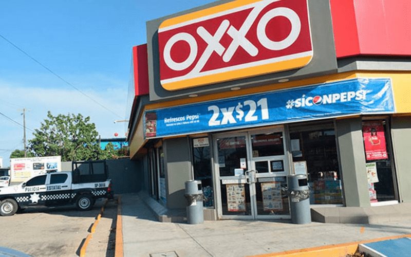 Oxxo supera a Starbucks y McDonalds en el número de tiendas