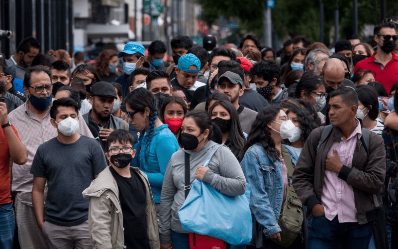 México suma otros 13 mil contagios de Covid-19