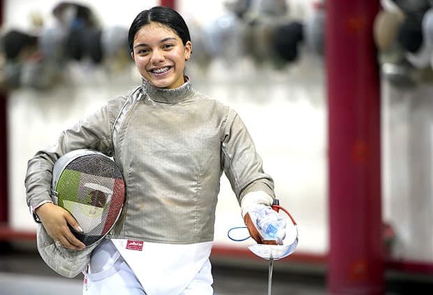 Conquista Natalia Botello medalla de oro en el panamericano juvenil de esgrima
