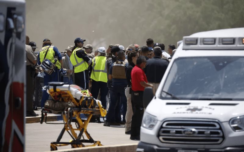 Mueren al menos 14 alumnos y un profesor tras tiroteo en una escuela primaria de Texas