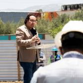 Alcalde Darío Benítez coloca primera piedra con la que dan inicios los trabajos de construcción de Walmart Tecate “La Garita”