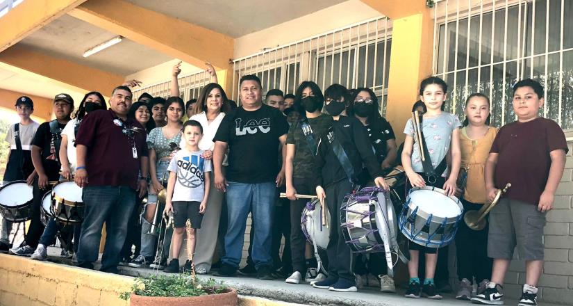 Gobierno de Tecate fomenta valores a niños y adolescentes en capacitación intensiva a banda de guerra