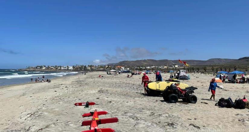 Playas municipales están bajo cuidado de la División de Rescate Acuático de Bomberos