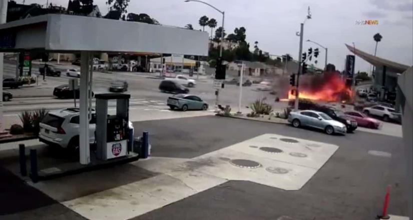Se registró aparatoso choque en Windsor Hills, Los Ángeles