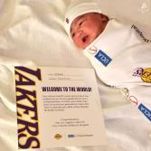 Los Lakers honran el cumpleaños de Kobe Bryant con un regalo para los recién nacidos del hospital de UCLA
