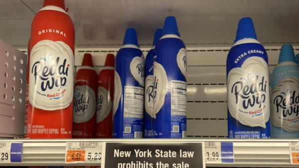 En Nueva York prohíben la venta de crema batida a menores de 21 años