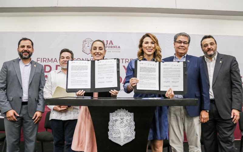Sheinbaum y Marina del Pilar firman convenio en movilidad y gobierno digital