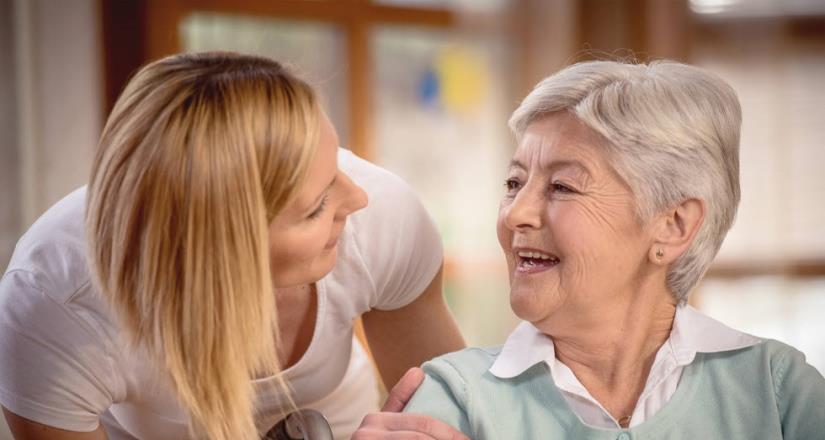 Cuidando a alguien con Alzheimer: 5 consejos para cuidarlos bien