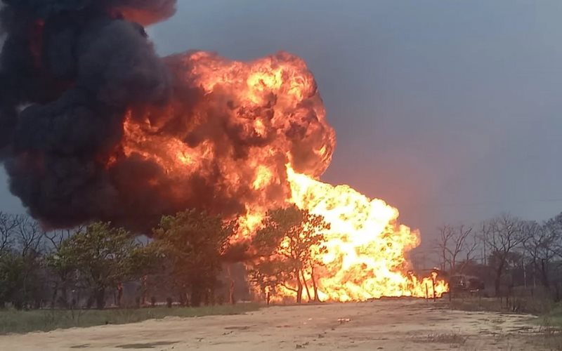 Reportan explosión en ducto de gas en Huimanguillo, Tabasco