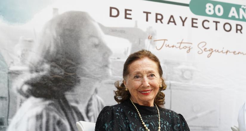 Reconocen labor de 80 años de trayectoria de la pintora Esther Aldaco Salido