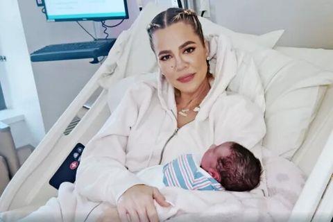 Khloé Kardashian da pistas sobre el nombre de su bebé