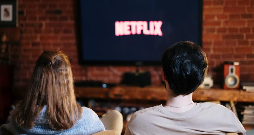 Terror y suspenso, las series que estrenará Netflix en octubre