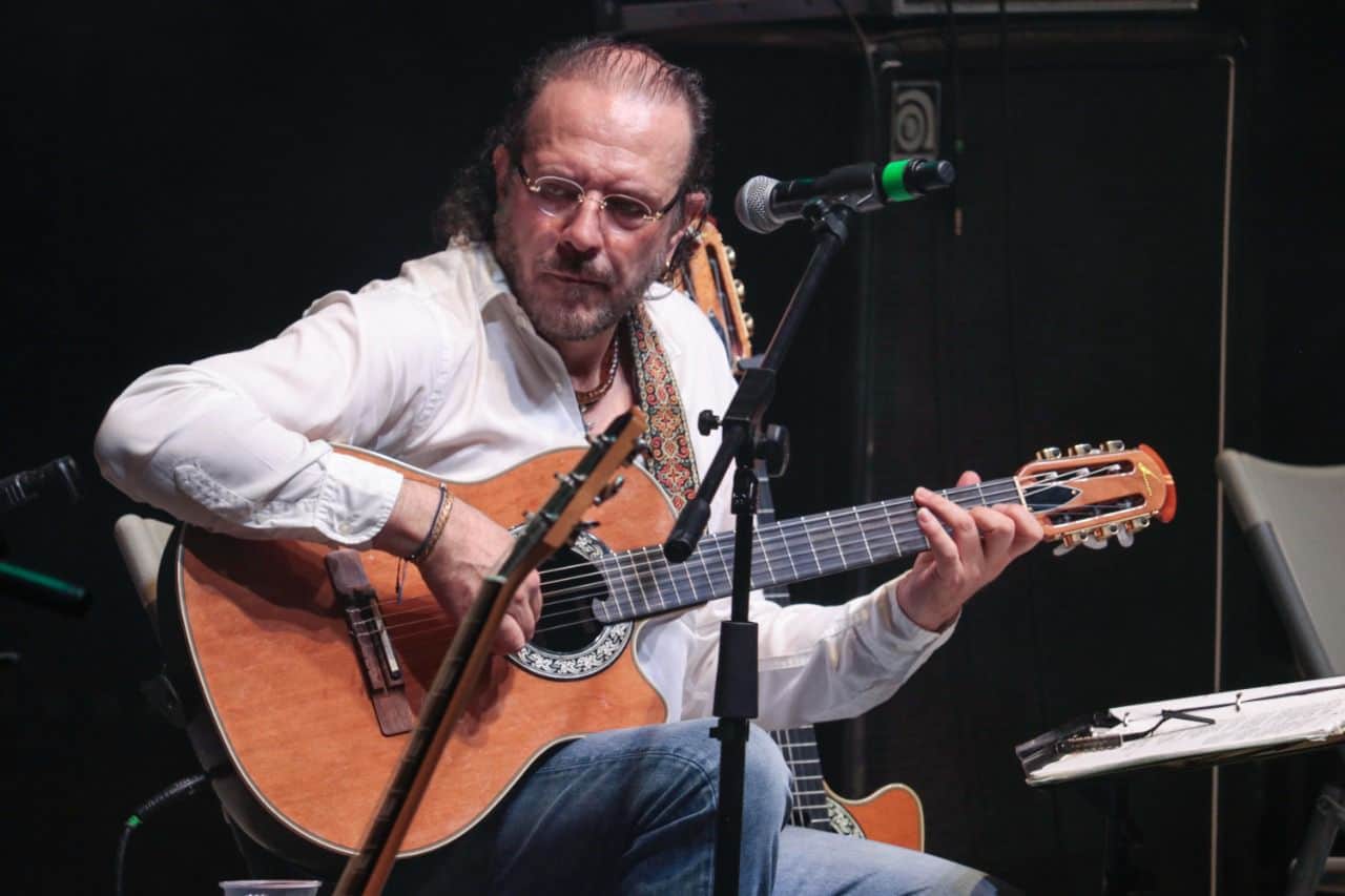 Fernando delgadillo hizo vibrar a casi mil almas en concierto del festival de octubre