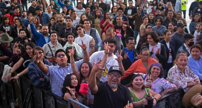 Más de 15,000 asistentes reunidos en la primera noche de FESTEM 2022