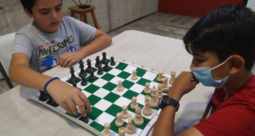 Promueve Gobierno de Ensenada torneo de ajedrez en la Biblioteca Modelo