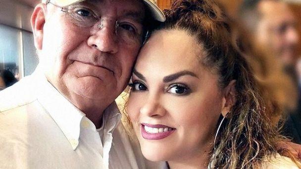 Padre de Tatiana es hospitalizado por problemas de salud