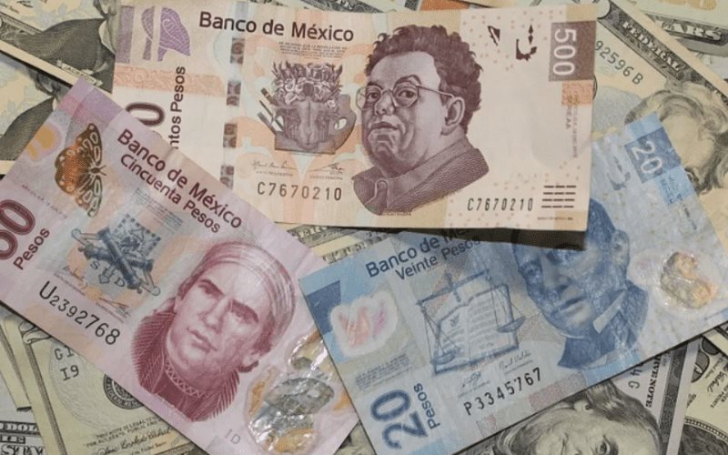 Dólar cotiza en 20.24 pesos a la venta en promedio en bancos