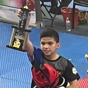 Se corona el joven Santiago González de 11 años como campeón ganando 6 medallas de oro