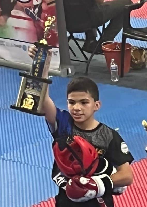 Se corona el joven Santiago González de 11 años como campeón ganando 6 medallas de oro