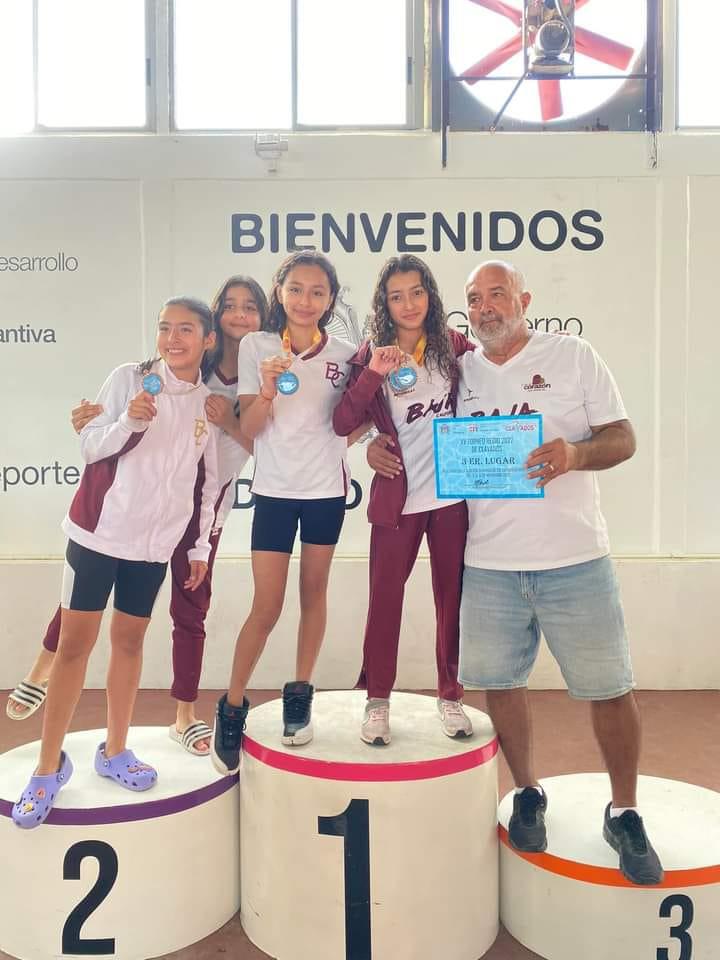 Brilla con tres oros la clavadista Danna Rodríguez en Torneo regiomontano