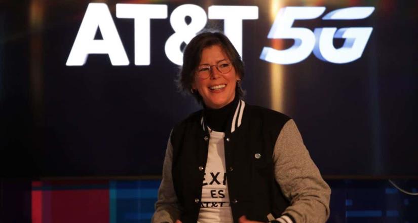 Nicole Rodríguez, CTO de AT&T México, es reconocida como la Mujer más Conectada de la industria