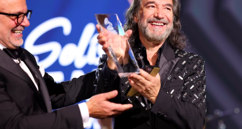 Marco Antonio Solís fue homenajeado como Persona del Año 2022 del Latin Grammy
