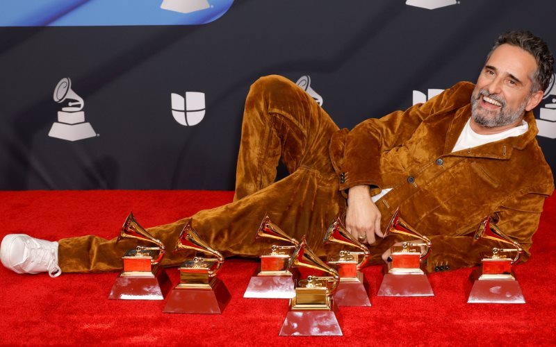 Jorge Drexler y Bad Bunny los máximos ganadores de los Latin Grammy