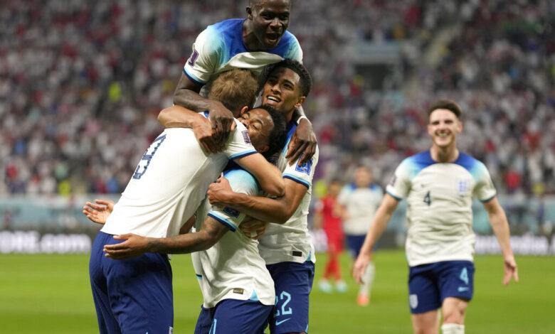Inglaterra atropella a Irán en su debut mundialista con goleada
