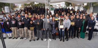 Premia Gobierno de Ensenada a contingentes ganadores del desfile del 20 de noviembre