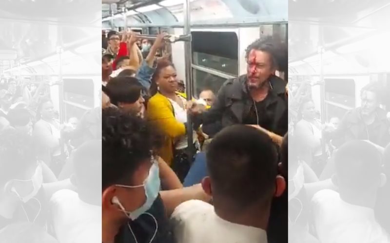 Pelea en el metro de México se viraliza a través de redes sociales
