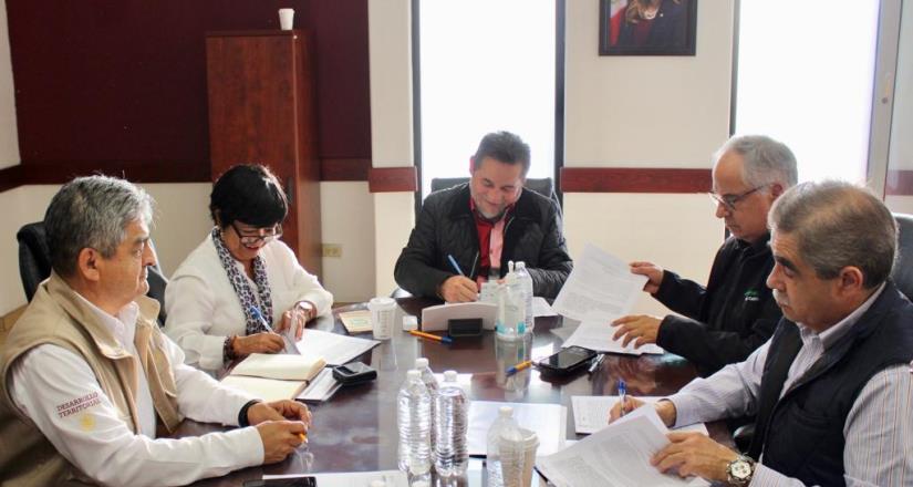 Firma Gobierno de Baja California y federación convenio para brindar nuevo hogar a damnificados