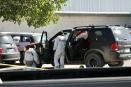 Asesinan a padre e hijo a bordo de su camioneta en el estacionamiento de la tienda Ley de Otay
