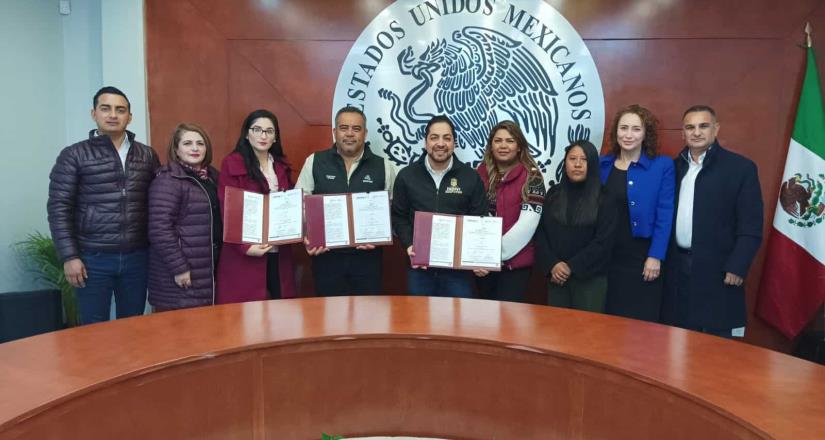 Firman INDIVI y concejo municipal San Quintín convenio para impulsar regularización de la tierra