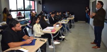 Comparte procesos históricos del país con estudiantes de la Universidad Xochicalco: Jesús Alejandro Ruiz Uribe