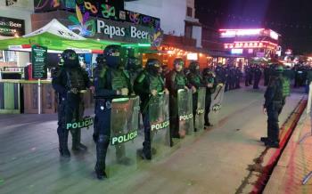 Es “COVID-19” símbolo del mal humor en el Carnaval de Ensenada
