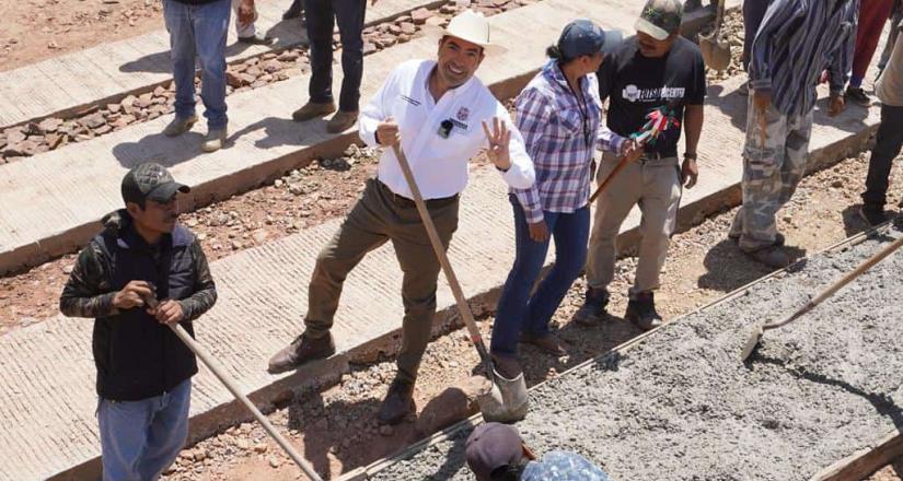 Proyecta Gobierno de Ensenada pavimentación de más de 40 rampas en colonias