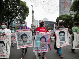 Publicación de información del caso Ayotzinapa no es cierre de investigación, aclara presidente