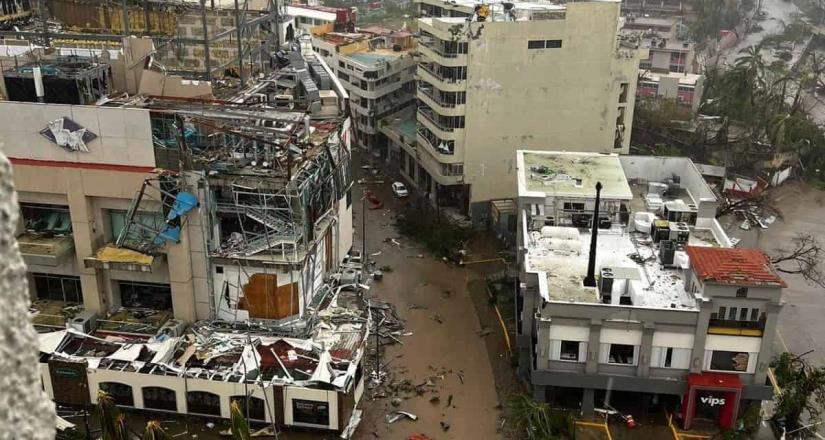 Activa SEMAR en BC centros de acopio para víctimas de huracán en Guerrero