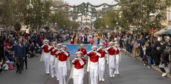 Disneyland Resort Welcomes Michigan and Alabama Before the College Football Playoff Semifinal at The Rose Bowl Game 