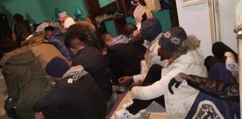 Policía Municipal rescata a 22 africanos abandonados en Tijuana