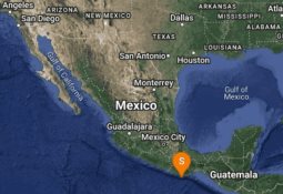 Sin alerta de tsunami en México; El Salvador la emite